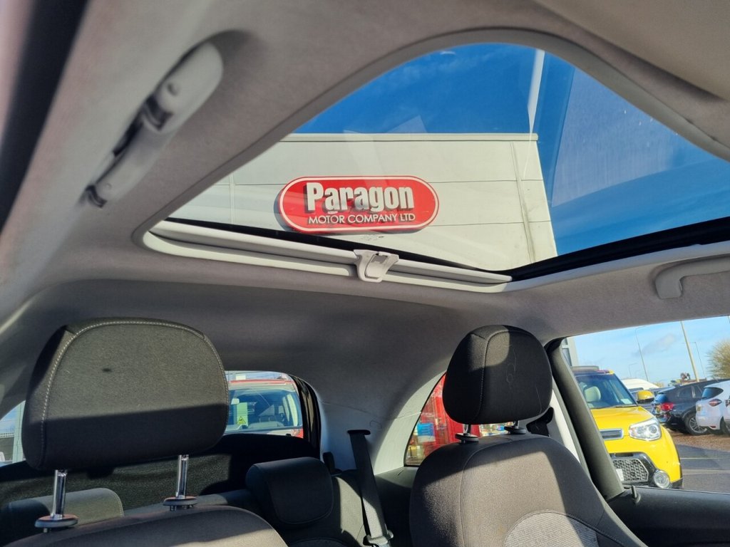 Used Vauxhall ADAM 2014 for sale - 76570495: Photo 2