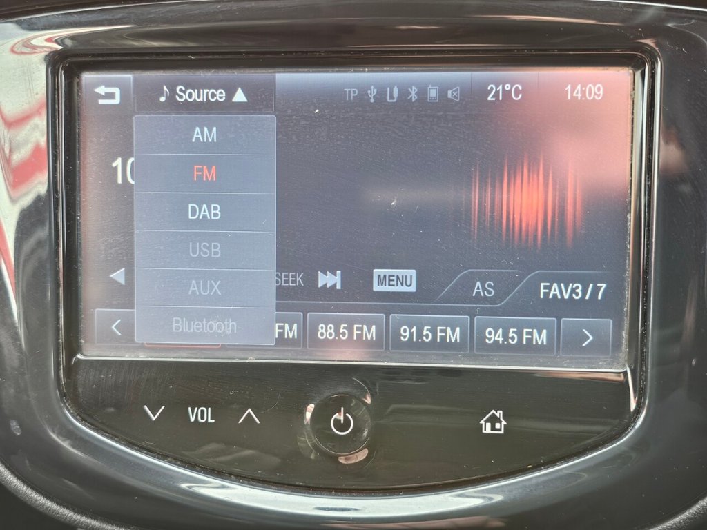 Used Vauxhall Corsa 2015 for sale - 76356923: Photo 28