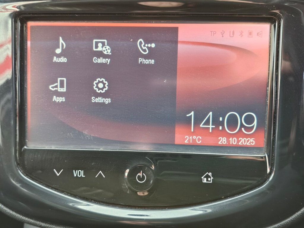 Used Vauxhall Corsa 2015 for sale - 76356923: Photo 3