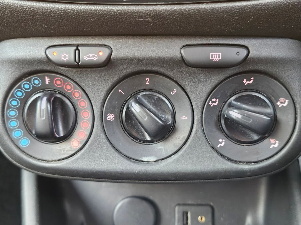 Used Vauxhall Corsa 2015 for sale - 76356923: Photo 35