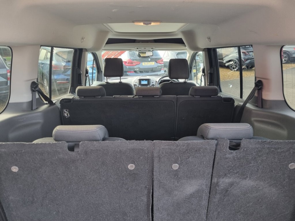 Used Ford Grand Tourneo Connect 2020 for sale - 75801545: Photo 16