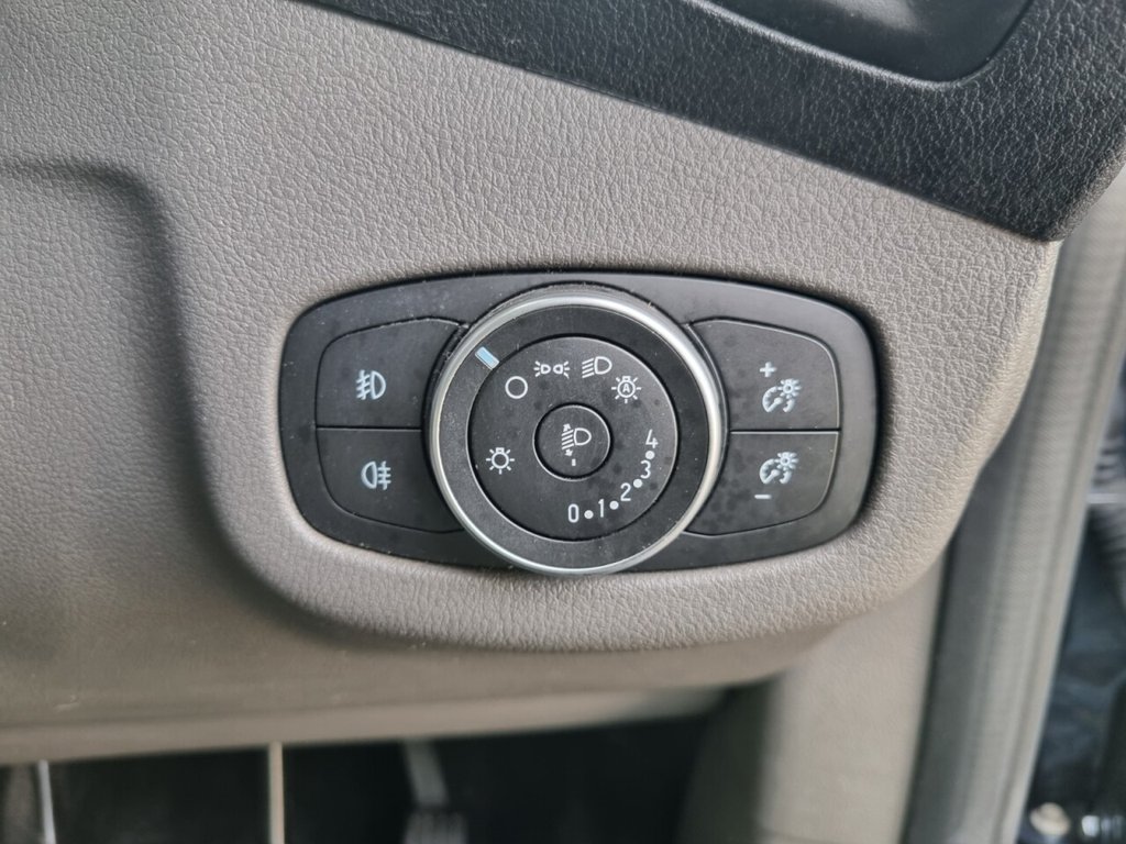 Used Ford Grand Tourneo Connect 2020 for sale - 75801545: Photo 32