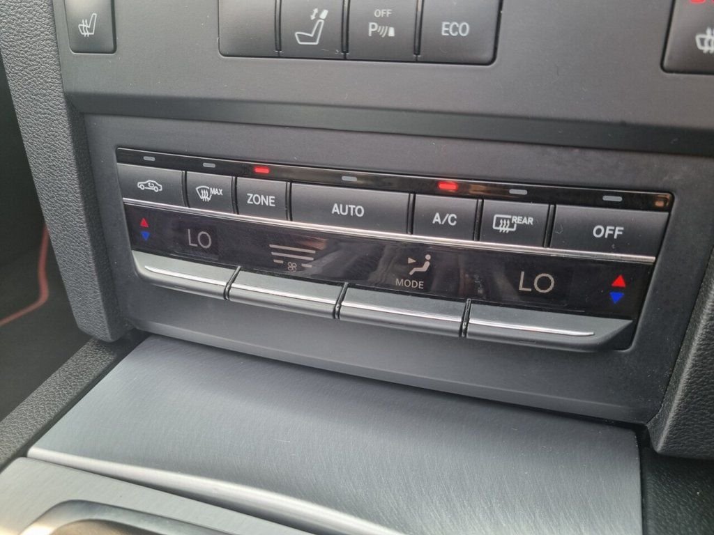 Used Mercedes-Benz E Class 2012 for sale - 76345800: Photo 38