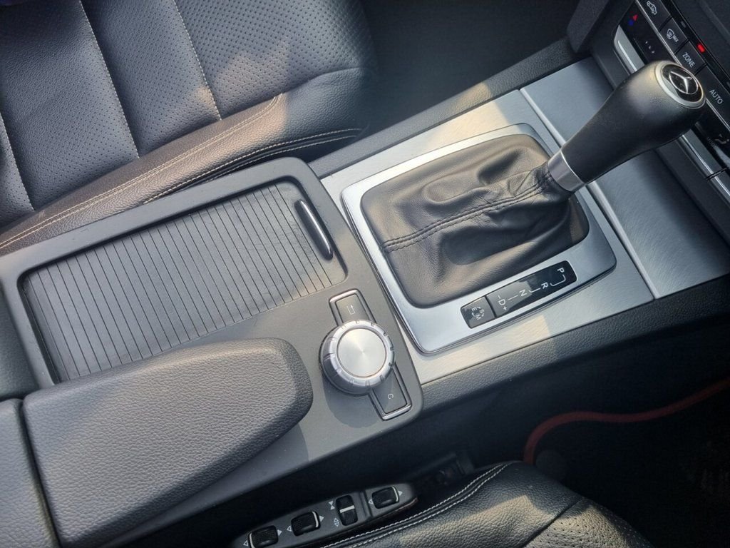 Used Mercedes-Benz E Class 2012 for sale - 76345800: Photo 39