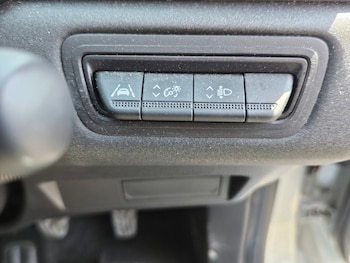 Used Renault Captur 2023 for sale - 79345661: Photo