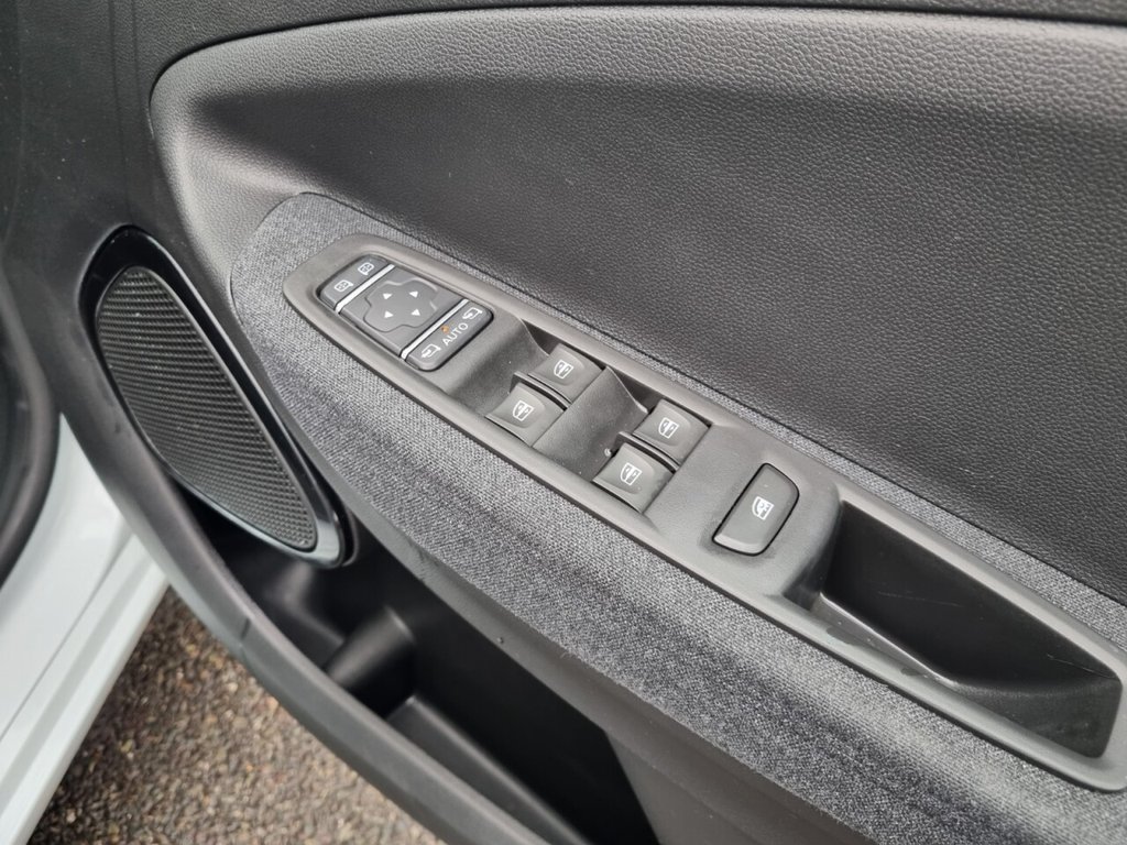 Used Renault Zoe 2021 for sale - 76038867: Photo 28