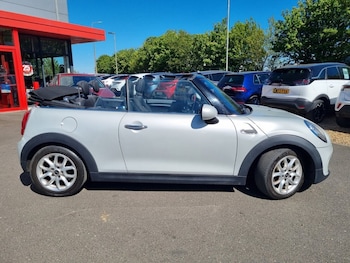 Used MINI Convertible 2017 for sale - 78444960: Photo