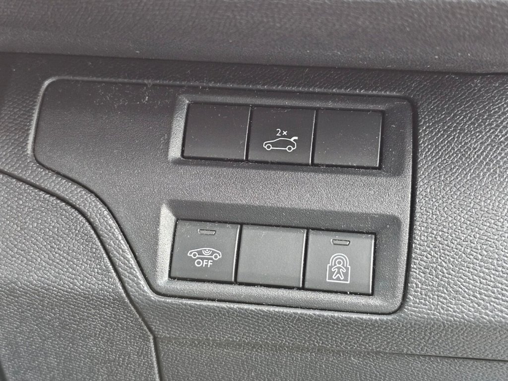 Used Peugeot 3008 2018 for sale - 76345460: Photo 33