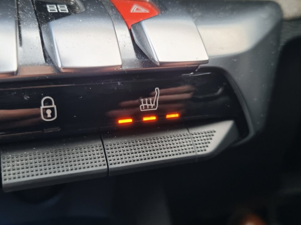 Used Peugeot 3008 2018 for sale - 76345460: Photo 4