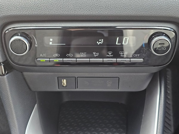 Used Toyota Yaris 2022 for sale - 74866847: Photo 38