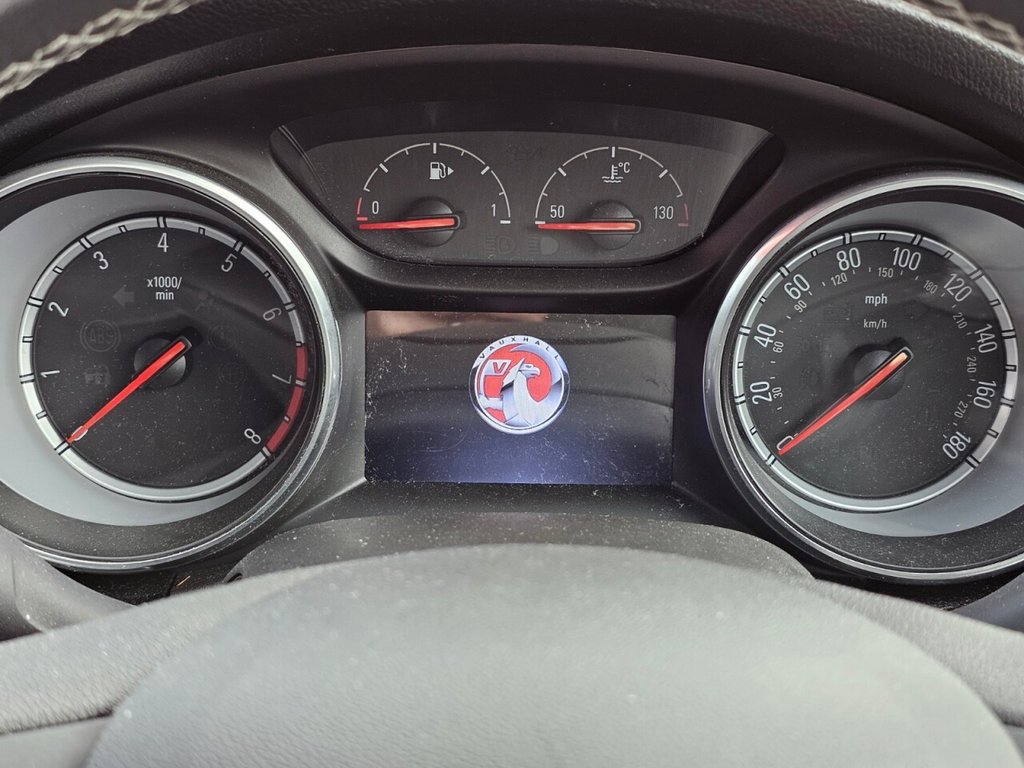 Used Vauxhall Astra 2018 for sale - 75924019: Photo 20