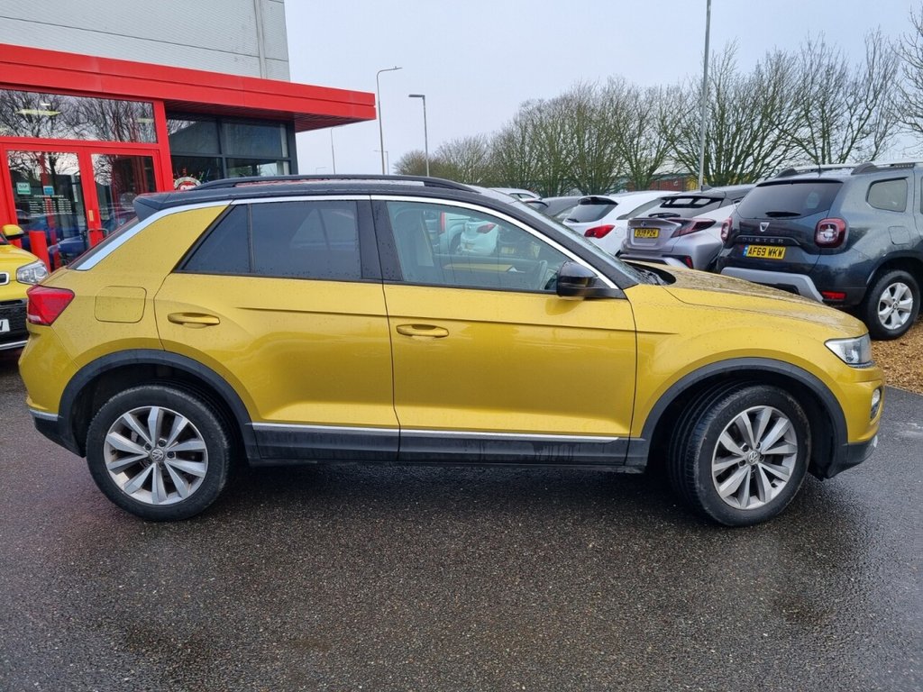 Used Volkswagen T-Roc 2018 for sale - 77133510: Photo 6
