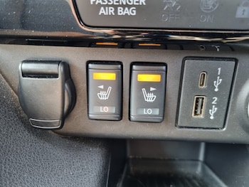 Used Nissan Leaf 2022 for sale - 79059441: Photo