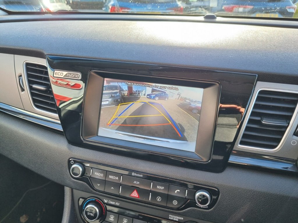 Used Kia Niro 2016 for sale - 76570477: Photo 2