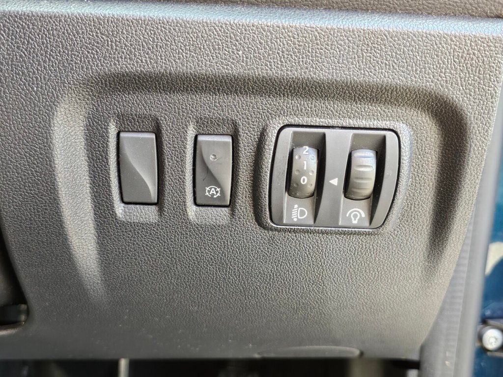 Used Renault Captur 2018 for sale - 75865219: Photo 25