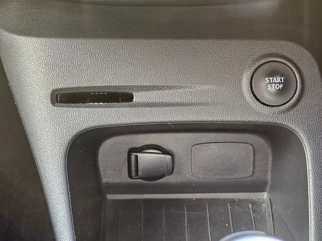 Used Renault Captur 2018 for sale - 75865219: Photo 39