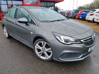 Used Vauxhall Astra 2017 for sale - 77301773: Photo