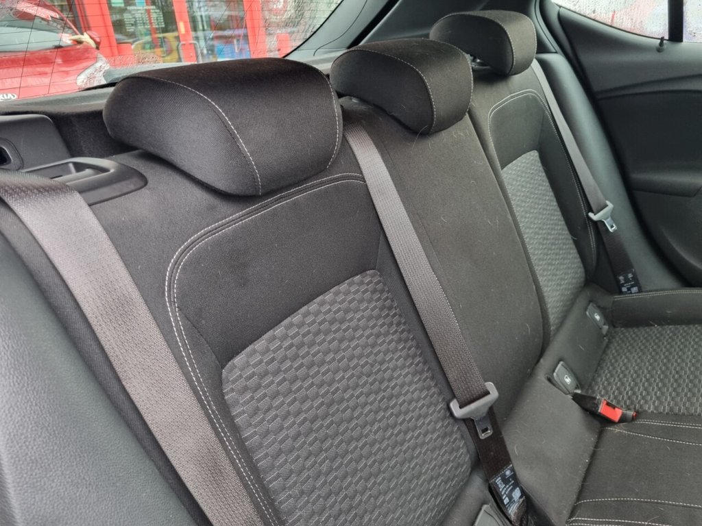 Used Vauxhall Astra 2017 for sale - 77301773: Photo 7