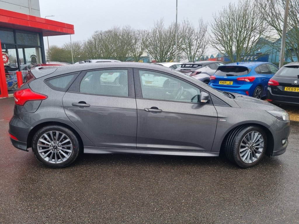 Used Ford Focus 2018 for sale - 77188255: Photo 5