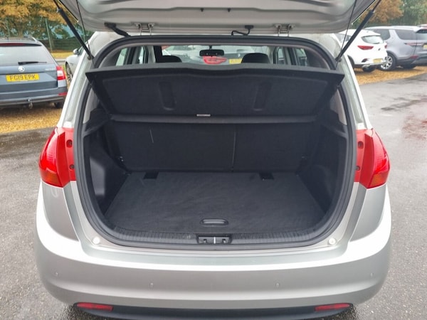 Used Kia Venga 2015 for sale - 75653724: Photo 12