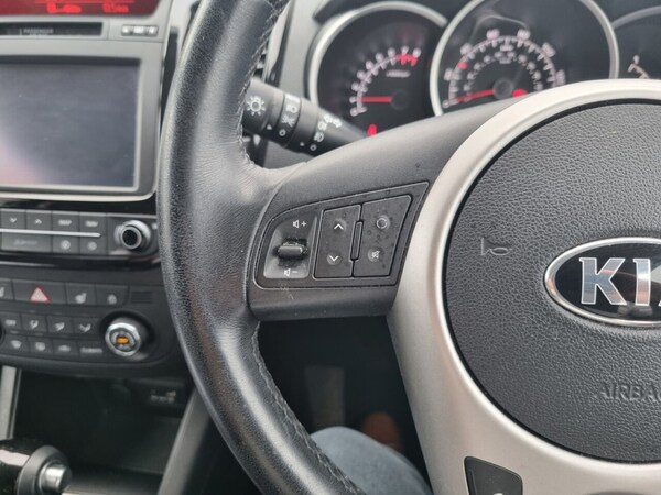 Used Kia Venga 2015 for sale - 75653724: Photo 28