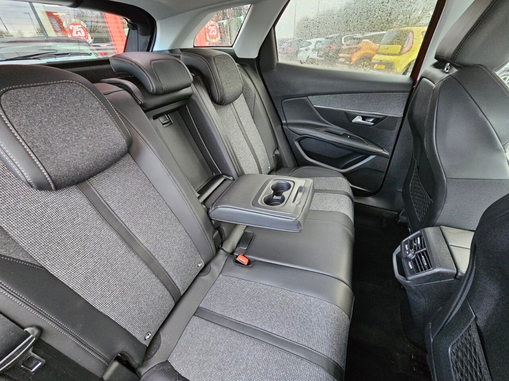 Used Peugeot 3008 2017 for sale - 76655477: Photo 16