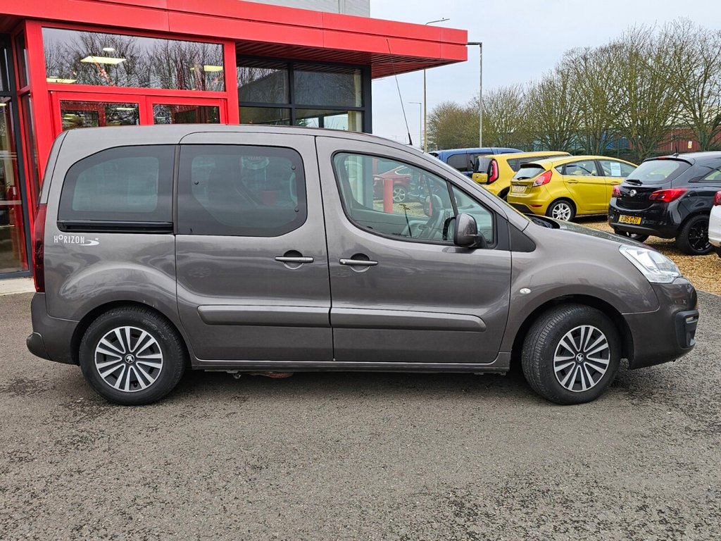 Used Peugeot Partner Tepee 2018 for sale - 76950417: Photo 10