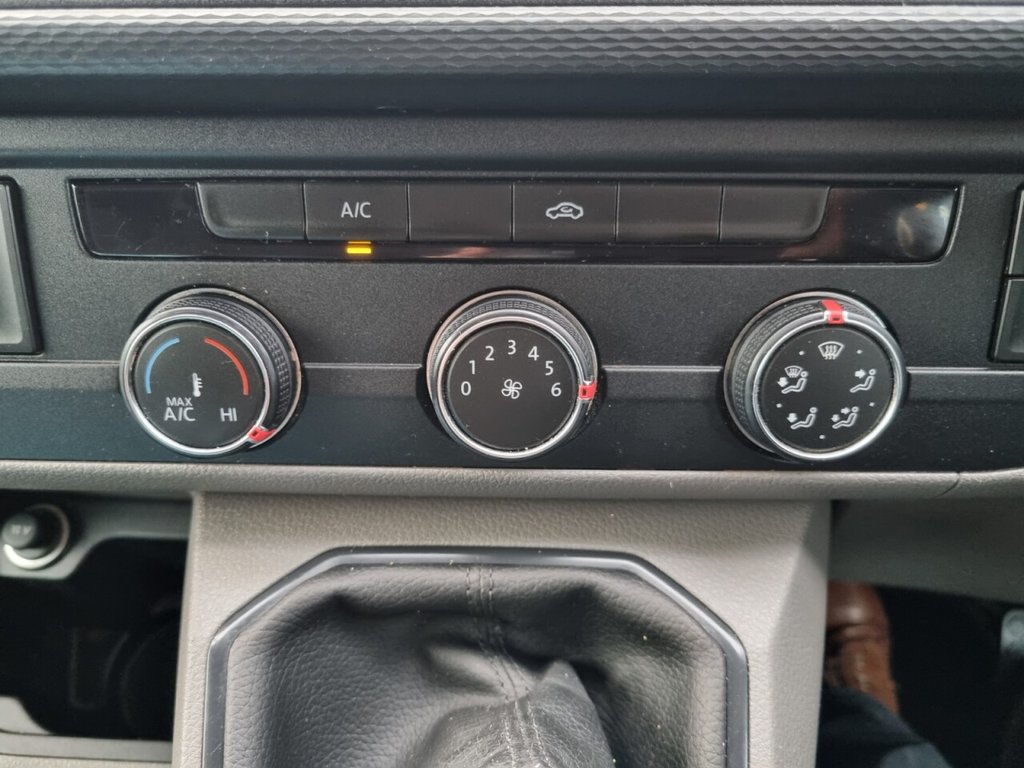 Used Volkswagen Transporter 2021 for sale - 77133511: Photo 28