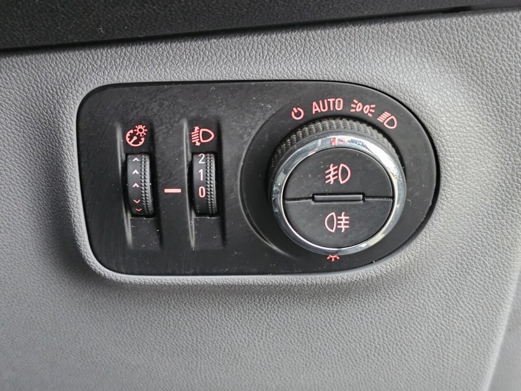 Used Vauxhall Corsa 2018 for sale - 76224021: Photo 25