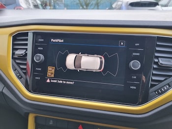 Used Volkswagen T-Roc 2018 for sale - 78444837: Photo