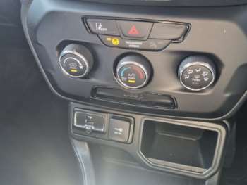 Used Jeep Renegade 2019 for sale - 75062609: Photo