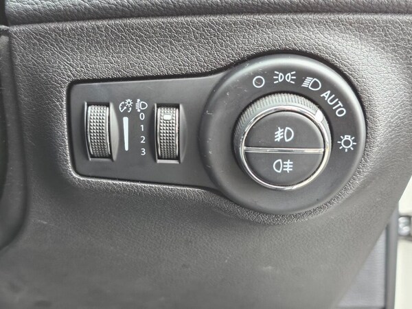 Used Jeep Compass 2020 for sale - 76266742: Photo 30
