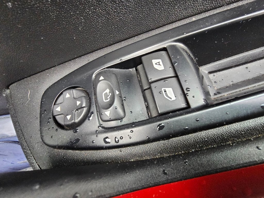 Used Peugeot 208 2014 for sale - 76322968: Photo 18