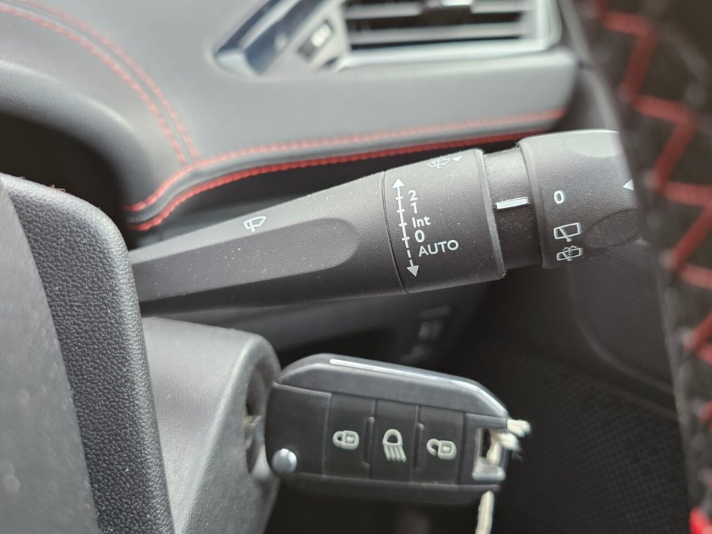 Used Peugeot 208 2014 for sale - 76322968: Photo 23