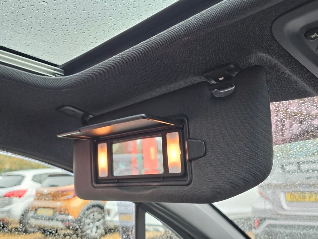 Used Peugeot 208 2014 for sale - 76322968: Photo 30