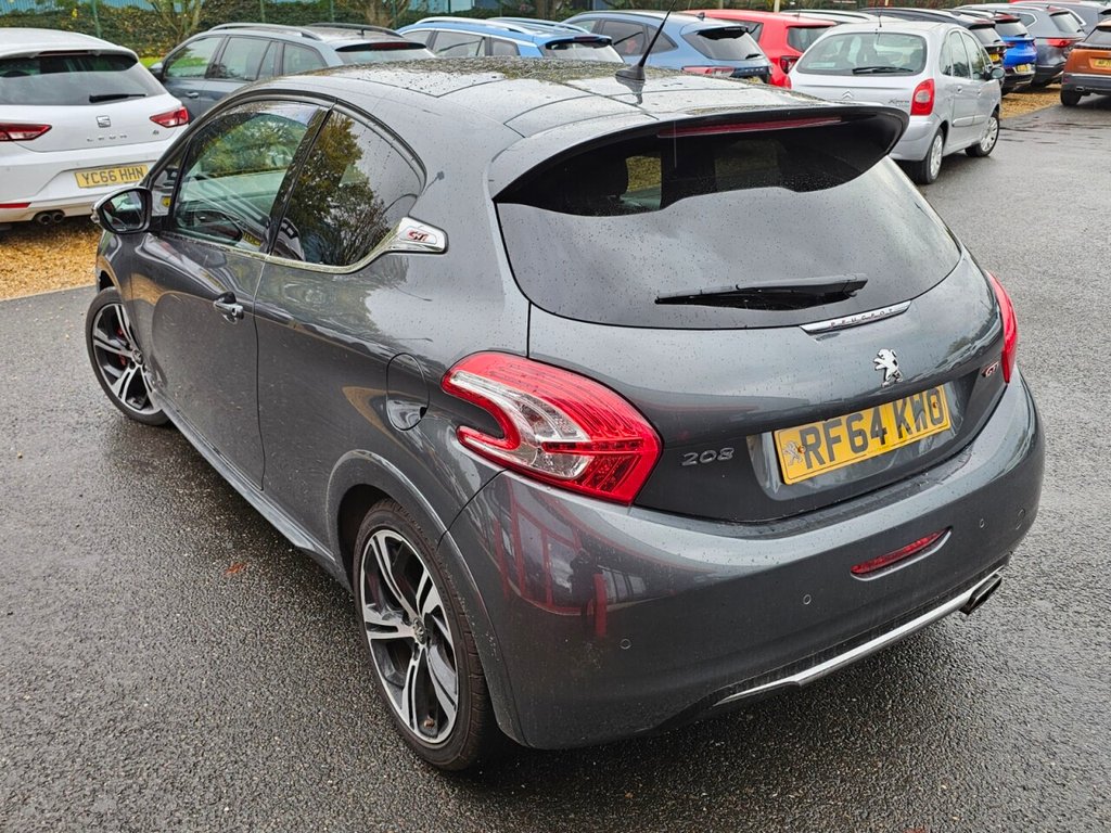 Used Peugeot 208 2014 for sale - 76322968: Photo 7
