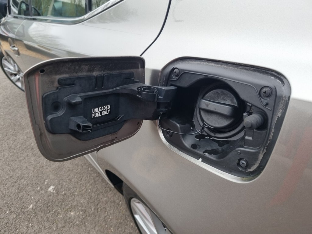 Used Lexus IS 2014 for sale - 77133518: Photo 13