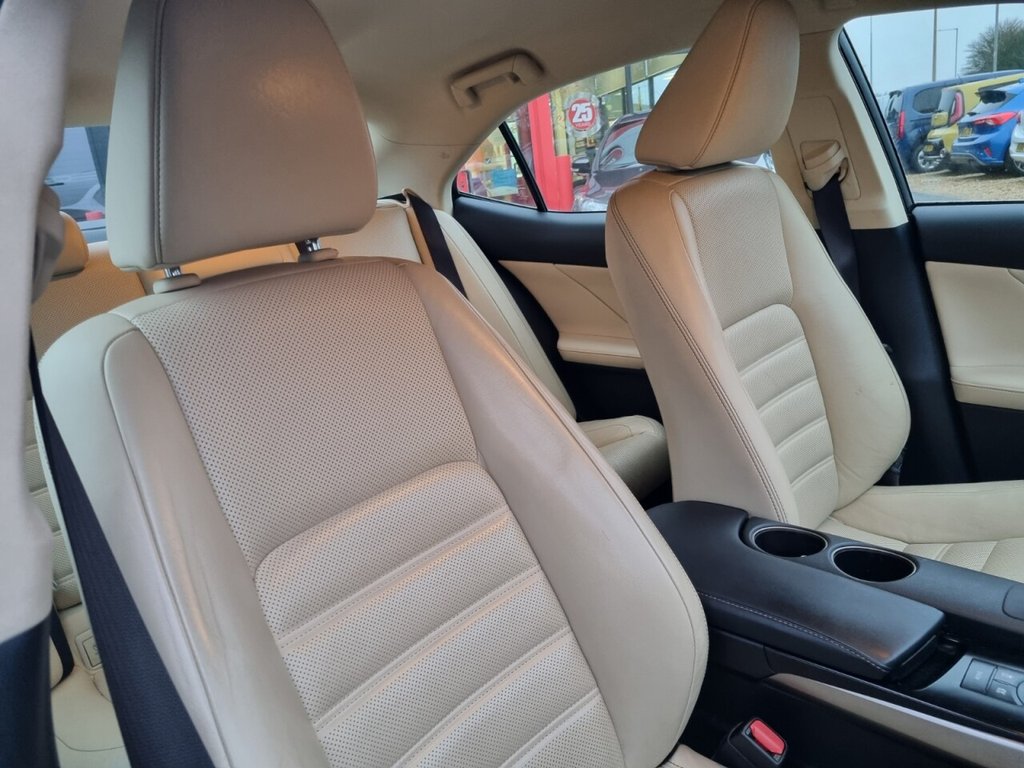 Used Lexus IS 2014 for sale - 77133518: Photo 9