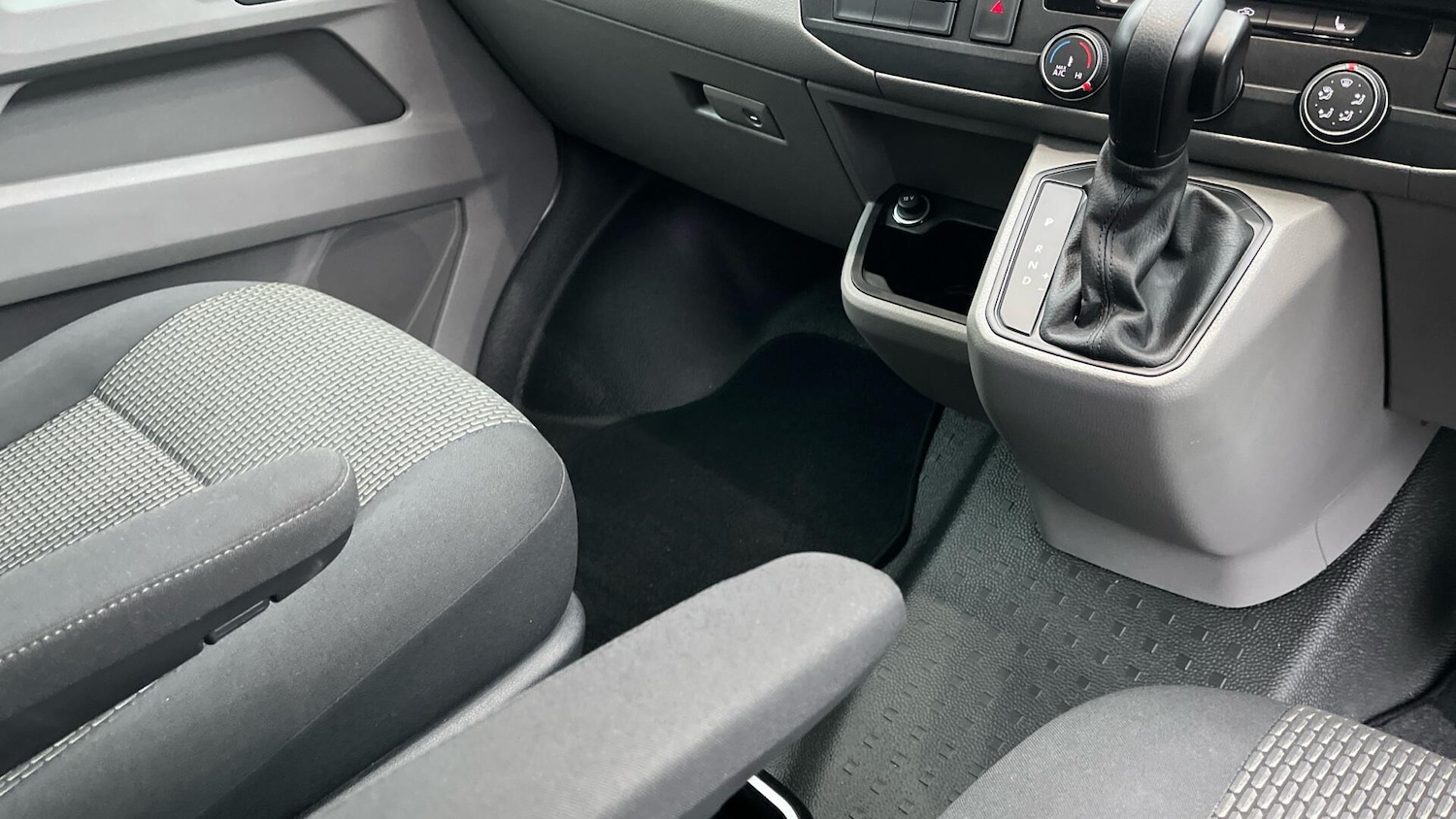 Used Volkswagen Transporter 2022 for sale - 76781510: Photo 10