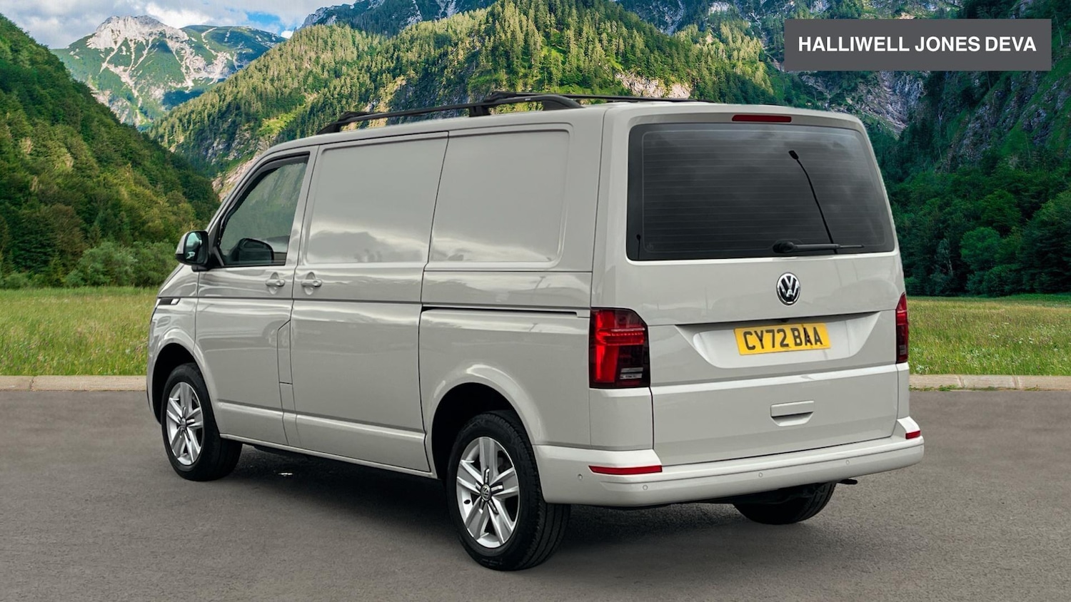 Used Volkswagen Transporter 2022 for sale - 76781510: Photo 2