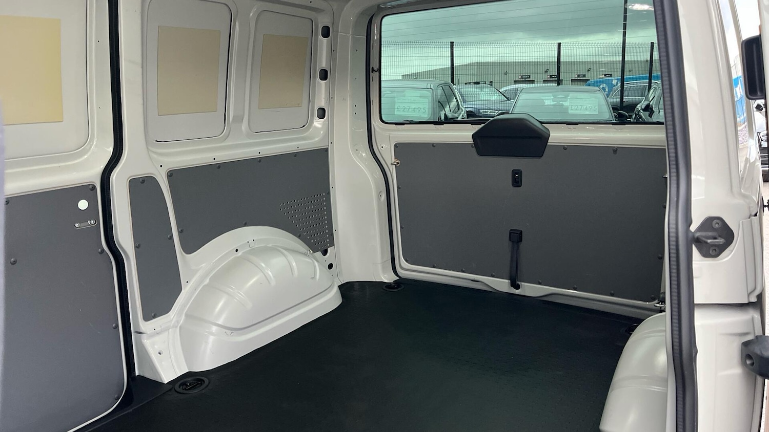 Used Volkswagen Transporter 2022 for sale - 76781510: Photo 23