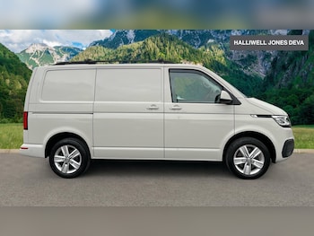Used Volkswagen Transporter 2022 for sale - 76781510: Photo
