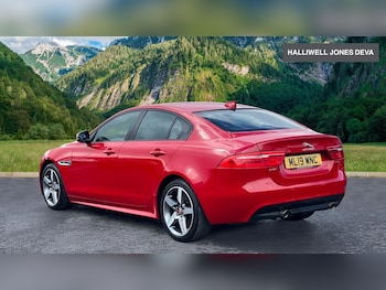 Used Jaguar XE 2019 for sale - 78185606: Photo