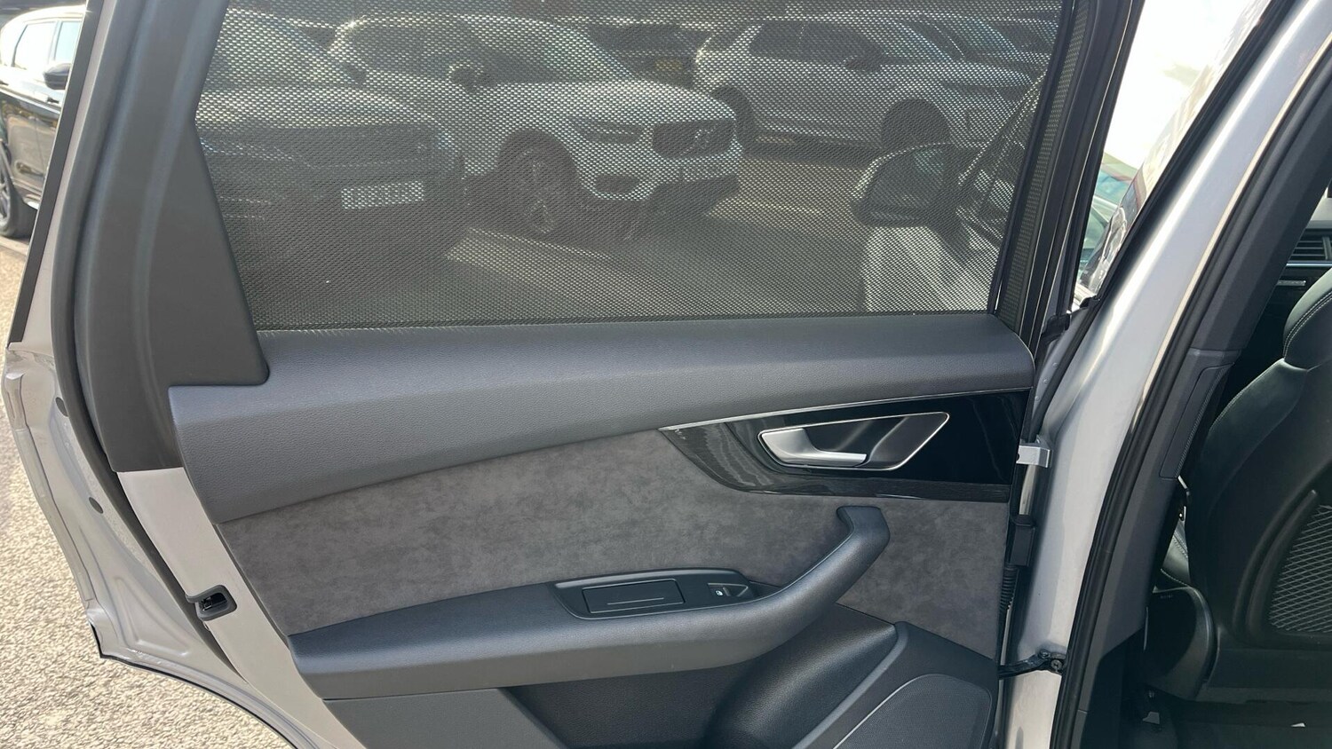 Used Audi Q7 2019 for sale - 77838816: Photo 37