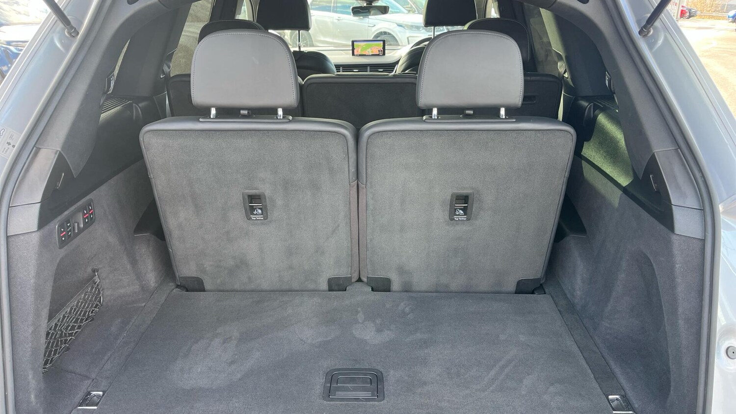 Used Audi Q7 2019 for sale - 77838816: Photo 41