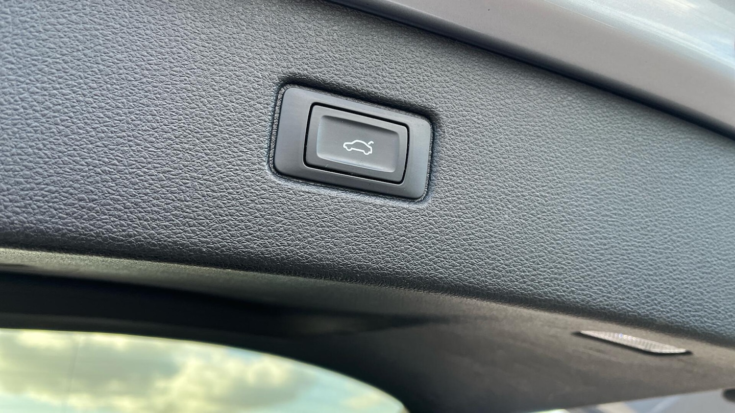 Used Audi Q7 2019 for sale - 77838816: Photo 45