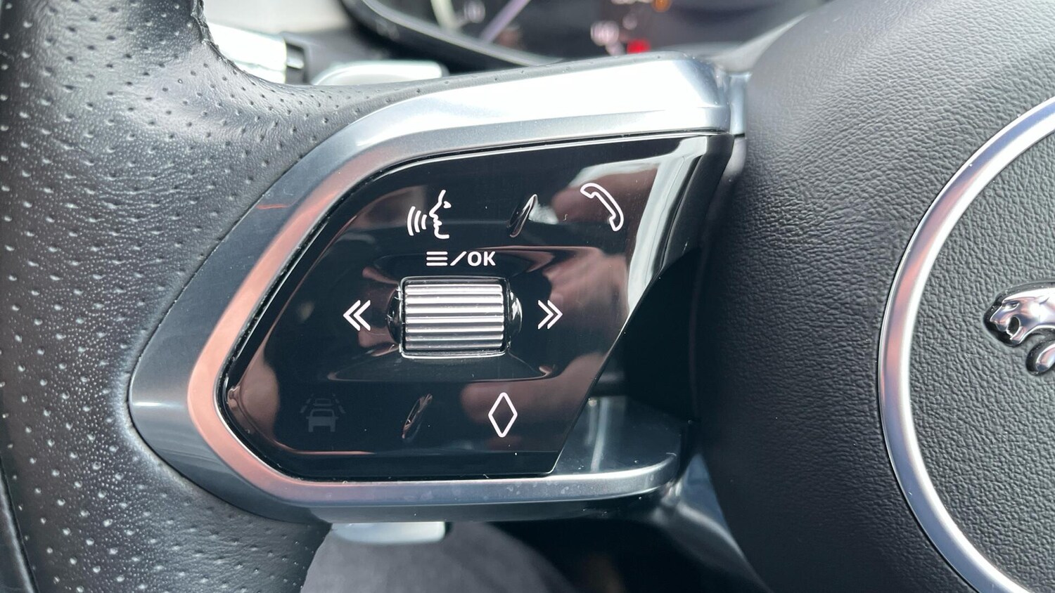 Used Jaguar F-Pace 2022 for sale - 77424622: Photo 17