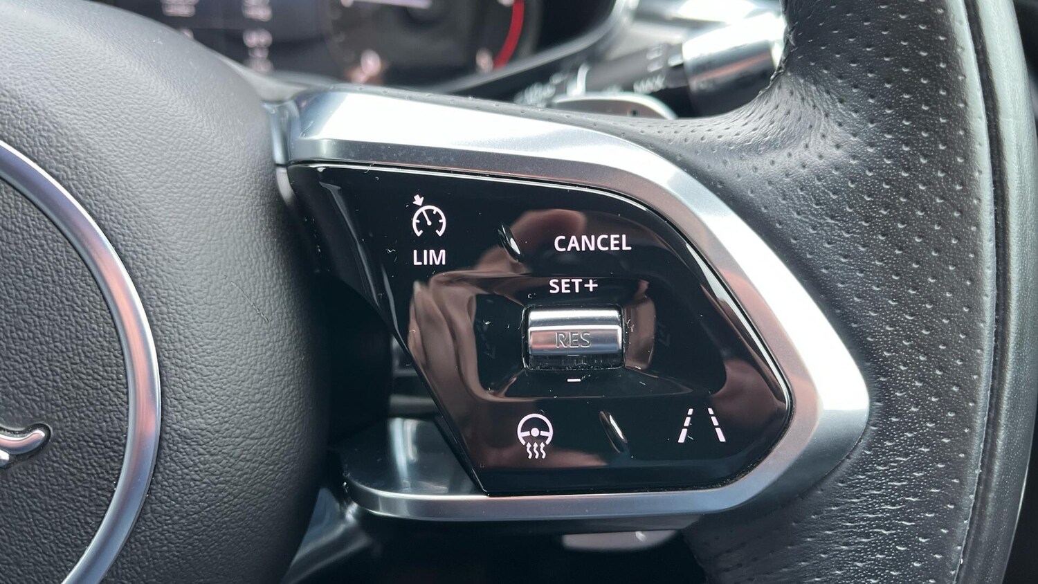 Used Jaguar F-Pace 2022 for sale - 77424622: Photo 18