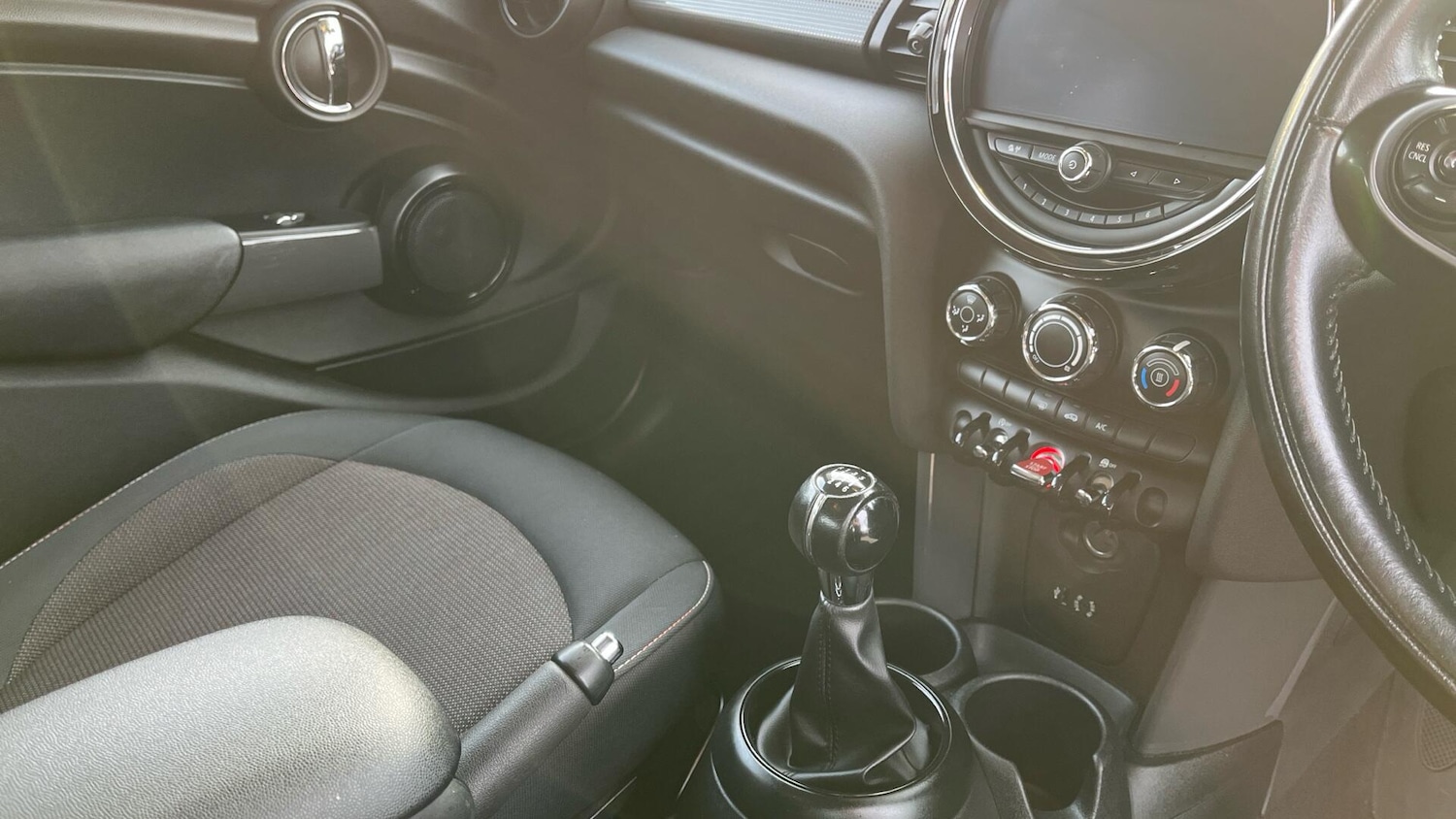 Used MINI Hatch 2018 for sale - 77939894: Photo 10