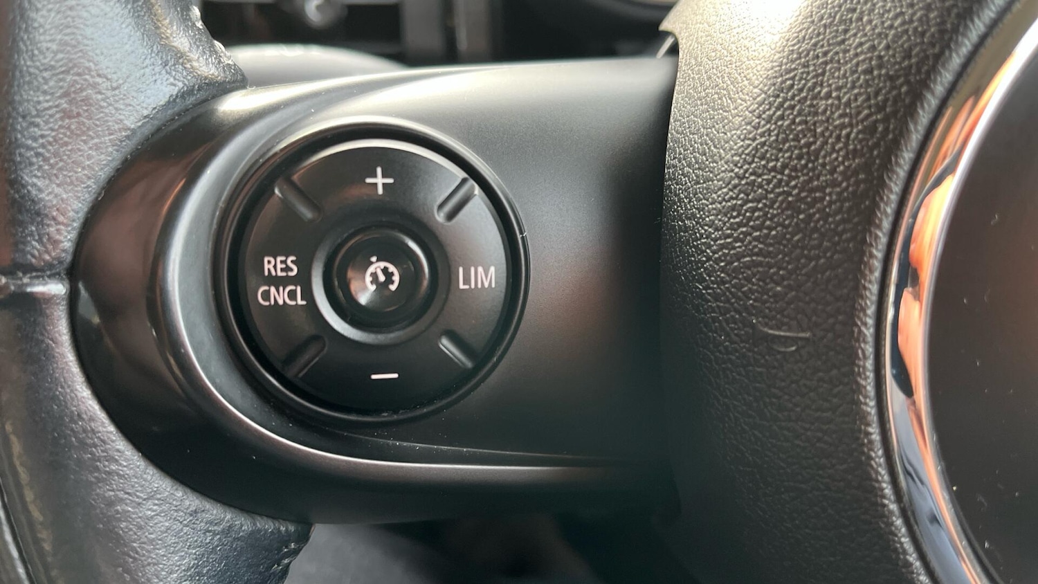 Used MINI Hatch 2018 for sale - 77939894: Photo 17